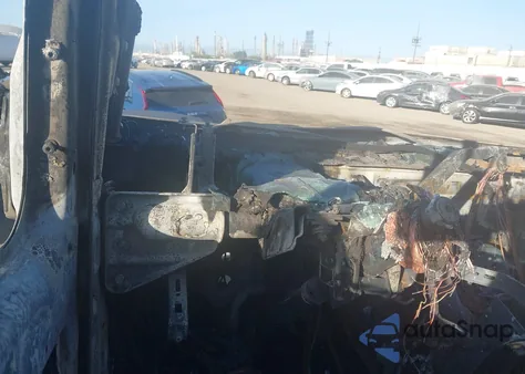 2018 Mercedes-Benz Sprinter 2500 Standard Roof V6 z USA, uszkodzony, nr VIN WDAFE7CD3JP599622